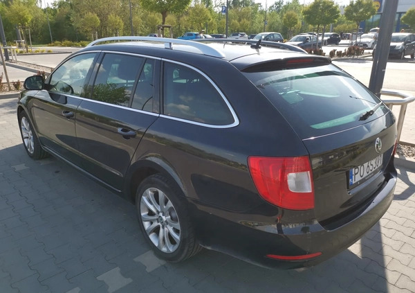 Skoda Superb cena 25000 przebieg: 287924, rok produkcji 2010 z Poznań małe 211